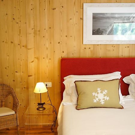 Bed and Breakfast Lo Chalet Pontboset Екстер'єр фото