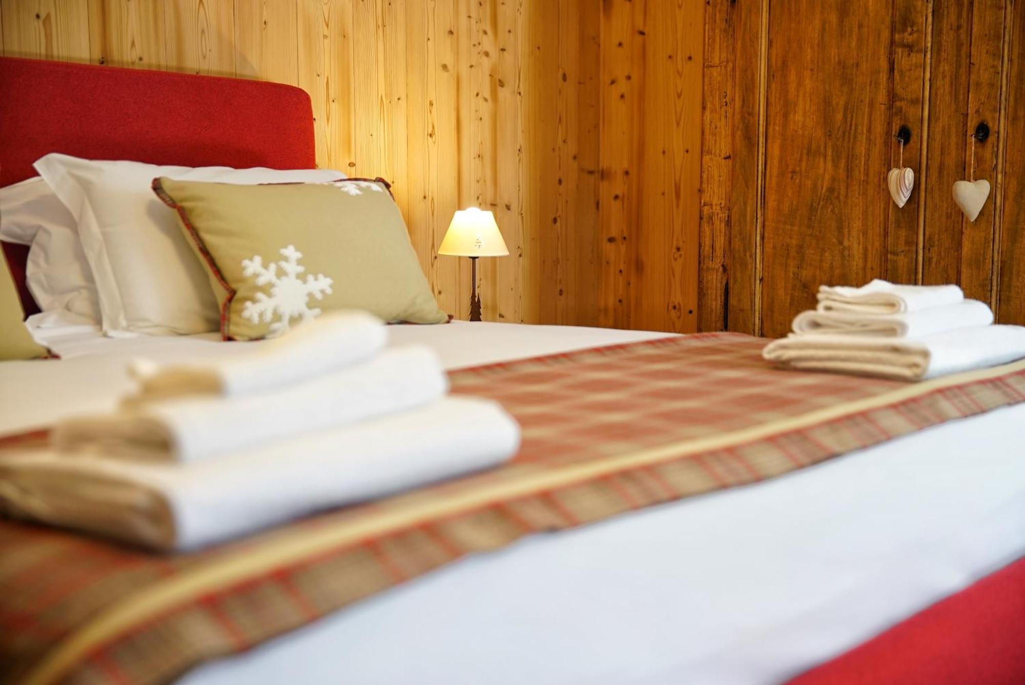 Bed and Breakfast Lo Chalet Pontboset Екстер'єр фото